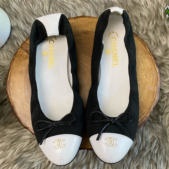 Chanel Ballerina Flats - Picture 1 of 15